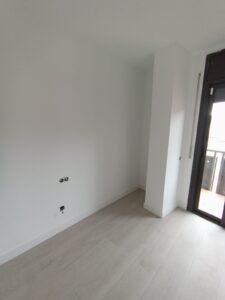 pàredes pintadas de blanco nieve